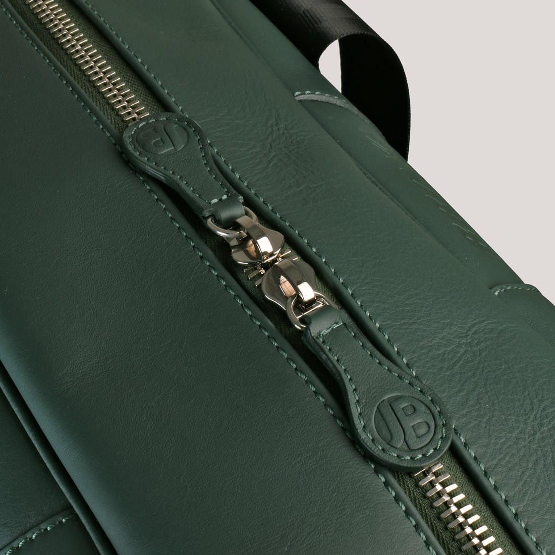 AM 5 Inspired Leather Art GTO Motorsport Holdall 10
