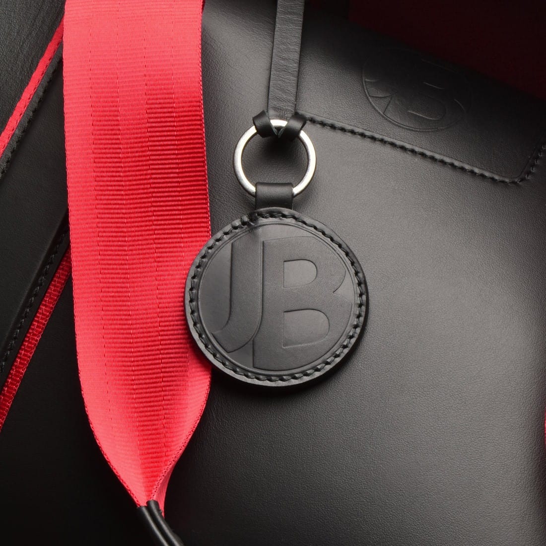 racing red holdall detail