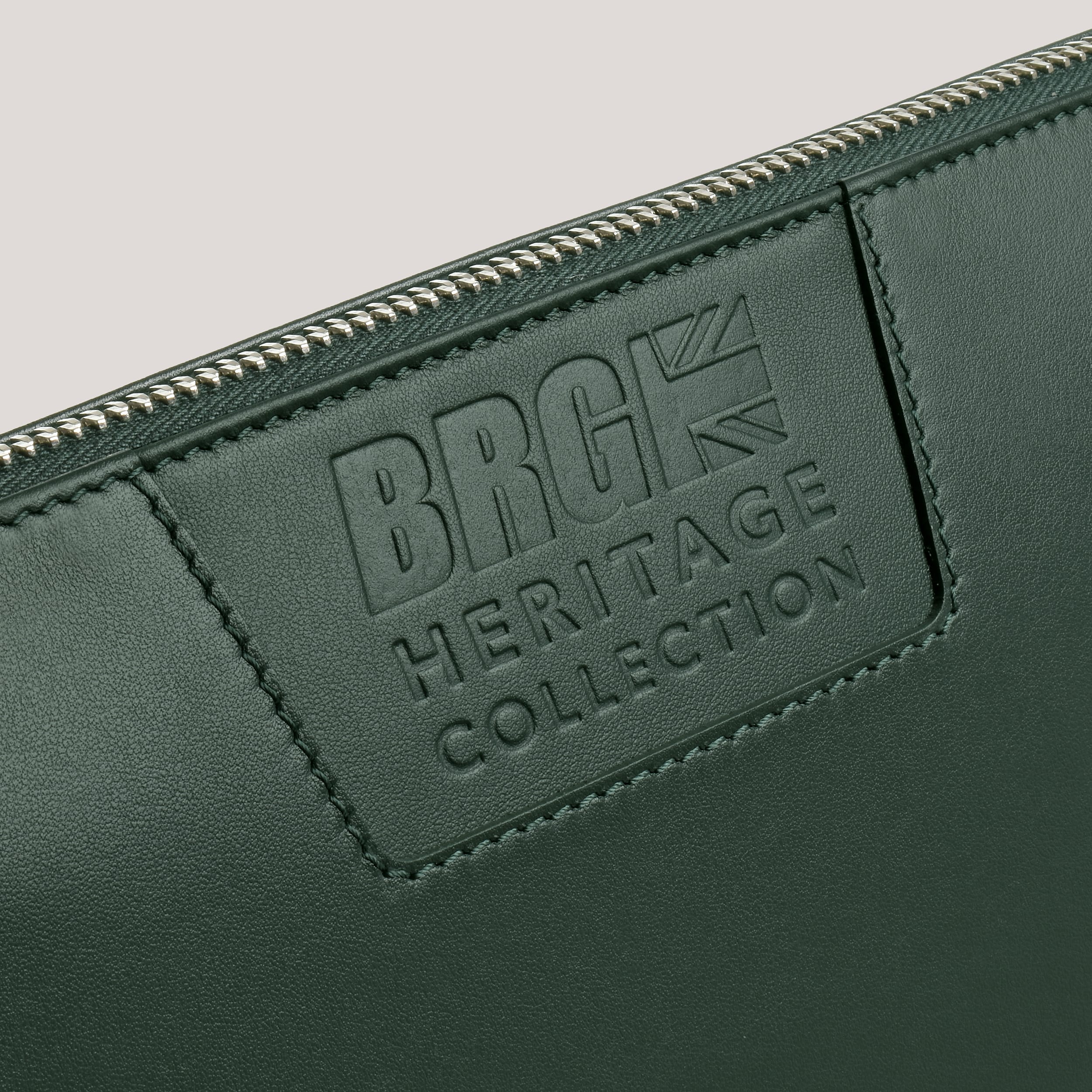 washbag heritage brg logo