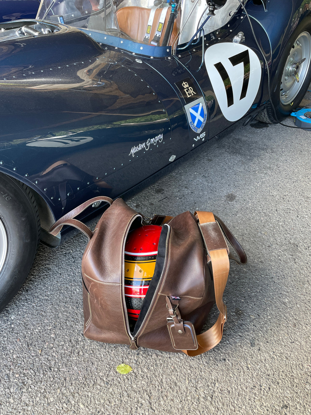Best Leather Bag for Track Days: What Matters
