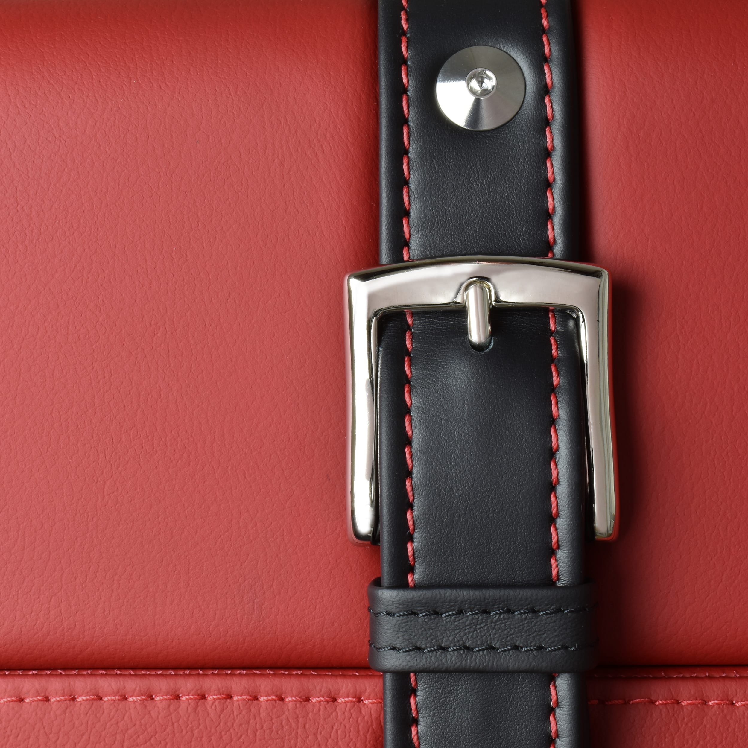 am trunk buckle