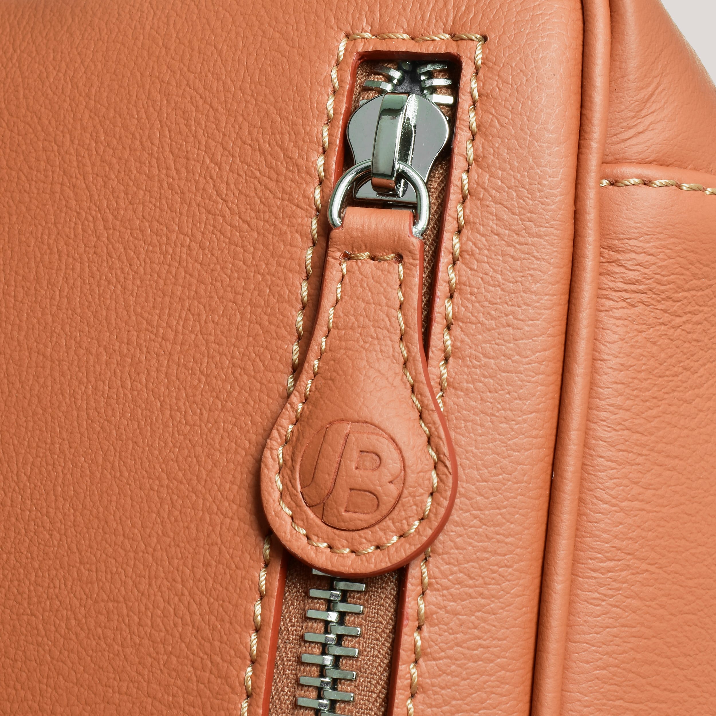 boot med caterham cinnamon detail